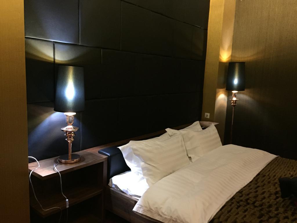 Astor Hotel & Spa Bishkek Ngoại thất bức ảnh