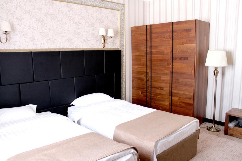 Astor Hotel & Spa Bishkek Ngoại thất bức ảnh