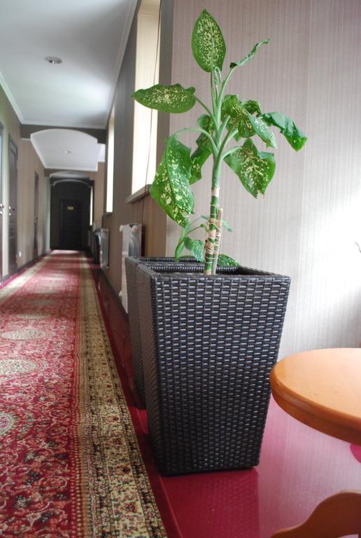 Astor Hotel & Spa Bishkek Ngoại thất bức ảnh